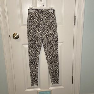 Aerie Offline Snow Leopard Leggings